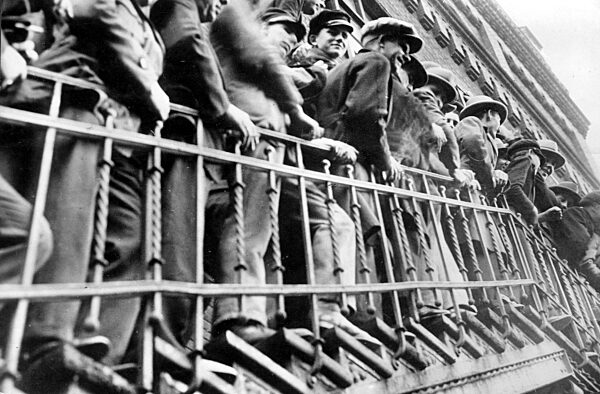 Unemployed sailors in Hamburg