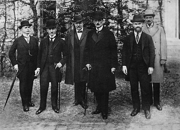 The german peace-delegation in Versailles, 1919