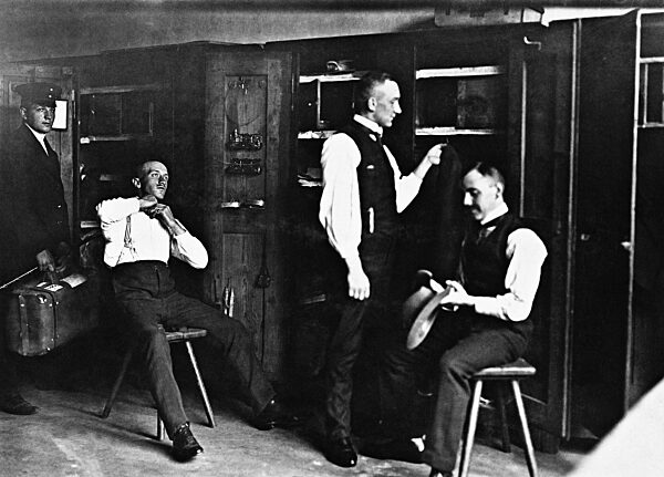 Dismissal of reservists, 1913