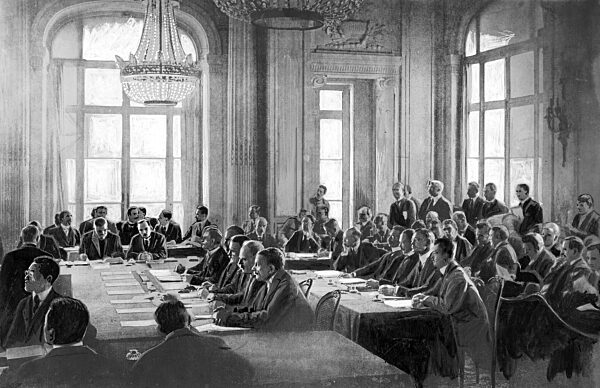 The Treaty of Versailles is handed over to the German delegation, 1919
