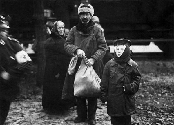 Refugees form the eastern German areas after the referendum