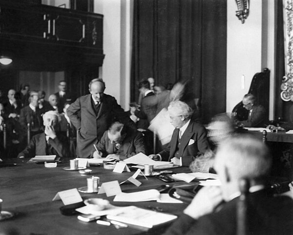 The First Hague Conference, 1929 - Signing of the Treaty