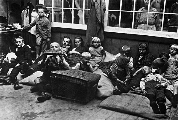 Refugees form the eastern German areas after the referendum, 1920
