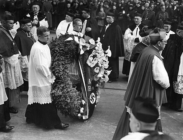 Funeral of Bishop Nikolaus Bares, 1935