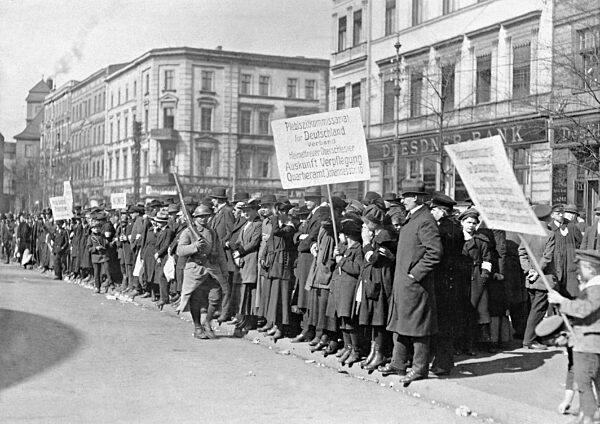 Demonstration on the occasion of the plebiscite in Upper Silesia, 1921