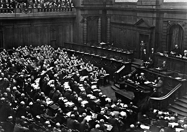 Opening of the Reichstag, 1930