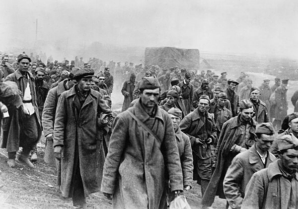 Soviet soldiers on the way in the war captivity, 1941
