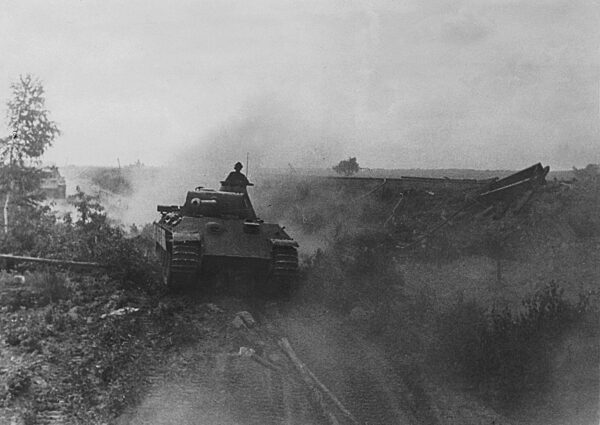 Deutscher "Panther'-Panzer an der Ostfront, 1944