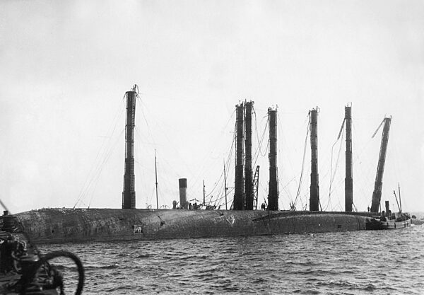 Recovery of the "Bayern" near Scapa Flow