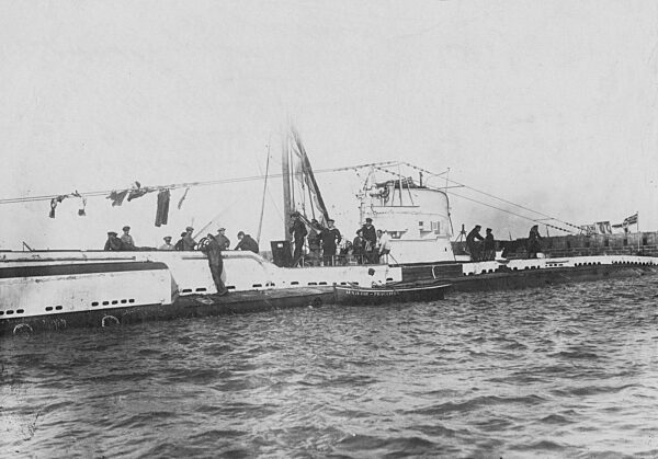 U 52 in Cadiz, 1917