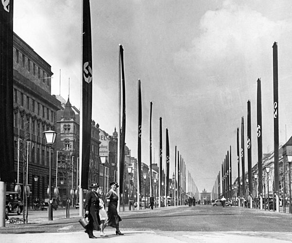 Olympic Games: Unter den Linden decorated with swastika flags, 1936