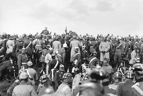 Kaiser Wilhelm II. während des Kaisermanövers, 1905