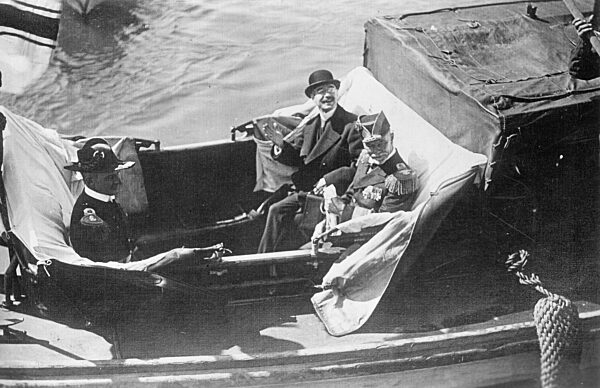 Arrival of Count Maximilian von Spee in Valparaiso, 1914