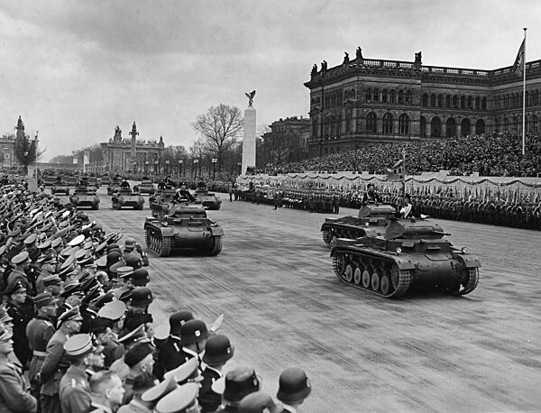 Parade of the Wehrmacht on Hitler's birthday, 1939