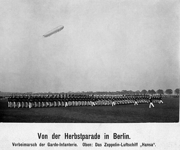 Herbstparade in Berlin, 1913