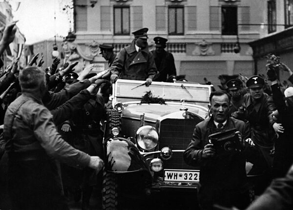 Adolf Hitler in Ried, 1938