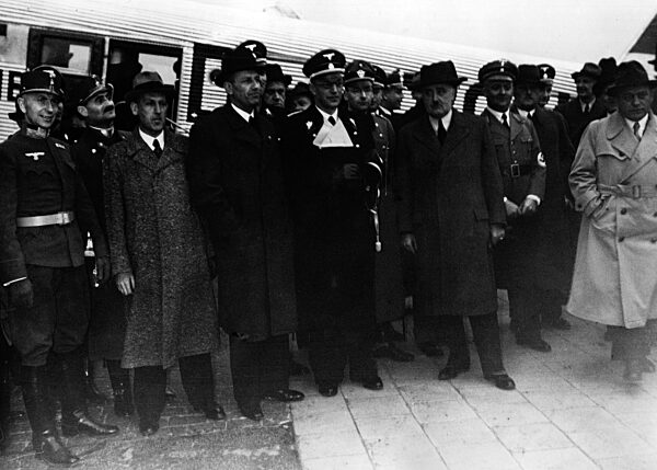 Glaise von Horstenau, 1938