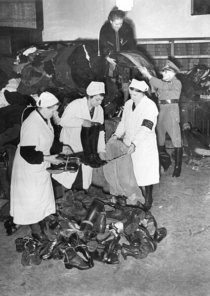 People's Sacrifice fund-raising, 1945