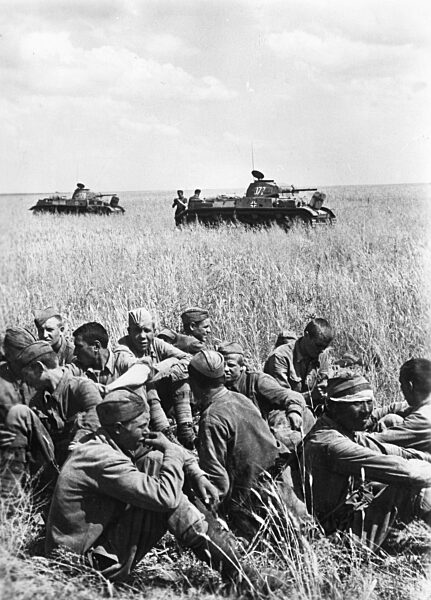 Soviet prisoners in the southern sector of the Eastern Front, 1942