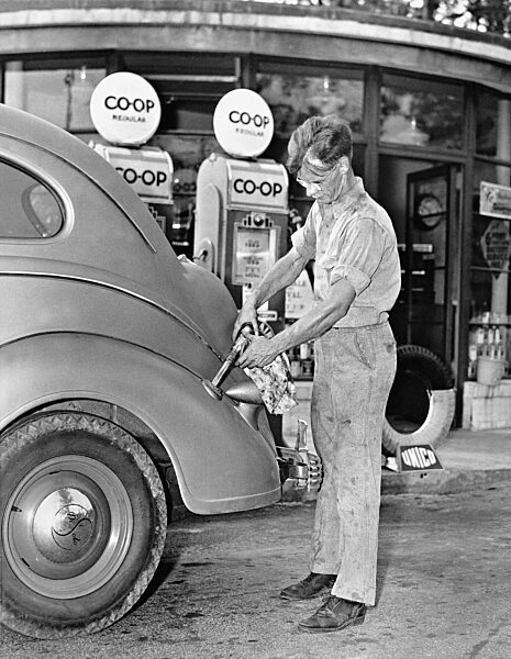 Tankstelle eines Konsumvereins, 1938
