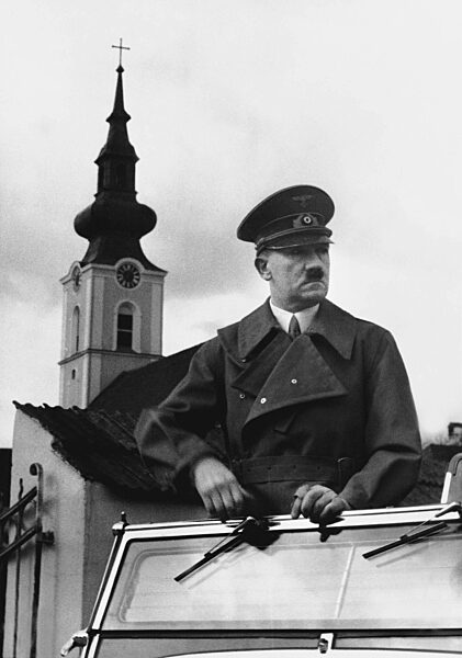 Adolf Hitler in Leonding,1938