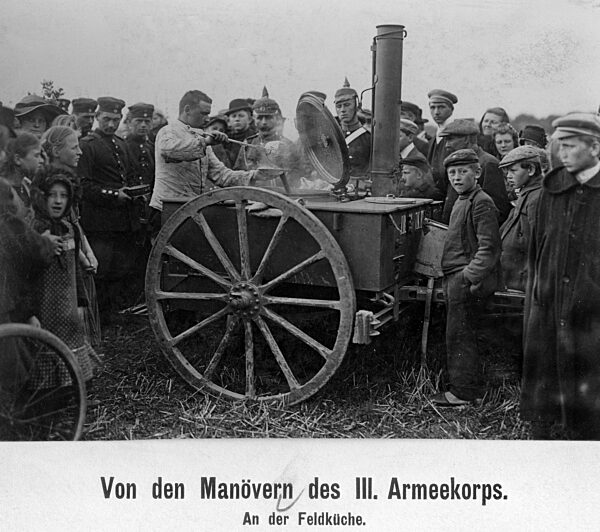 Feldküche im Manöver, 1912