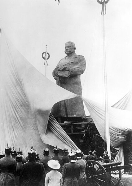 The Iron Hindenburg, 1915