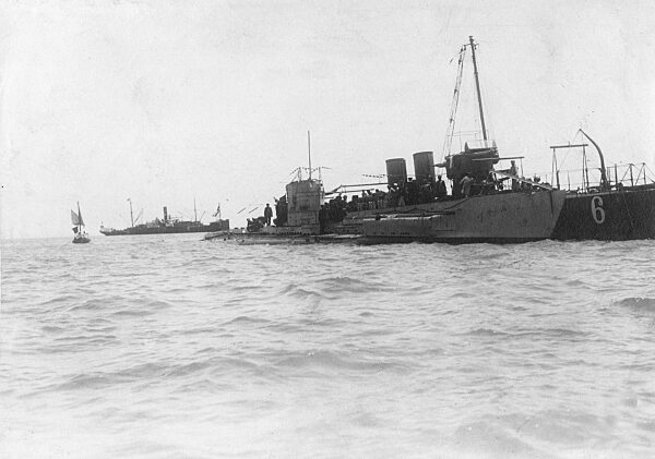 U 52 in the port of Cadiz, 1917
