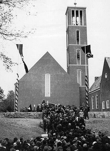 Inauguration of the Hindenburg Memorial Church in Hermsdorf, 1935
