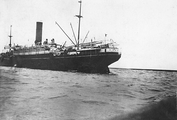 Armed British steamship, 1916