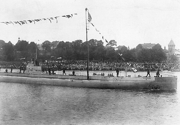 Ankunft des Handels-U-Bootes "Deutschland" in Bremen, 1916