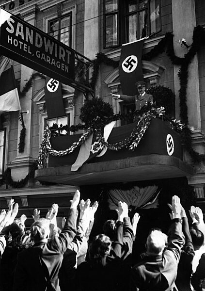 Adolf Hitler in Klagenfurt, 1938