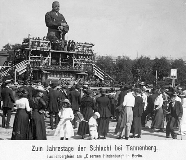 Festivities at the Iron Hindenburg, 1917