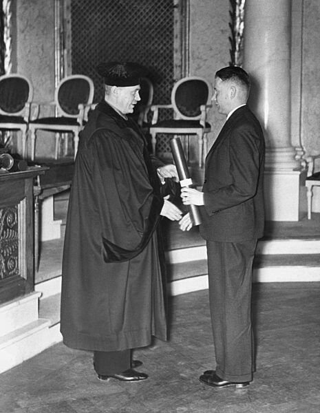 Prof. Breloer is awarding a doctorate, 1937