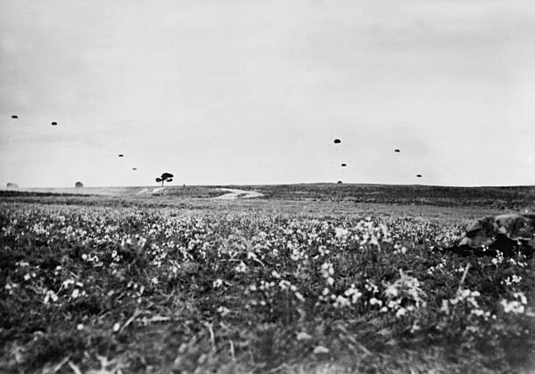 German paratroopers landing at the Corinthian Isthmus, 1941