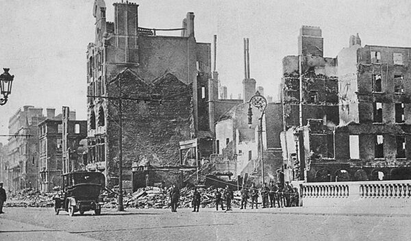 Zerstörte Häuser in Dublin, 1916