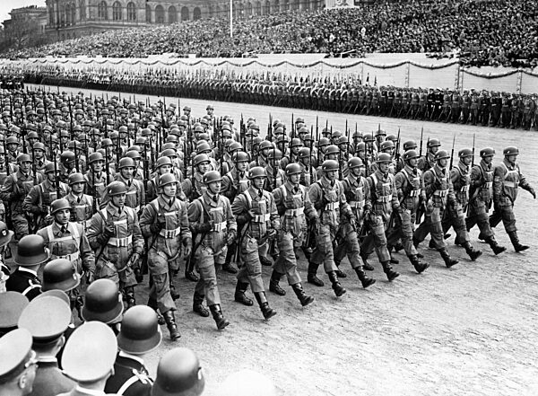 Military parade of the Wehrmacht on the occasion of Hitler's birthday in Berlin, 1939