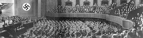 Hitler-Rede vor dem Reichstag in der Berliner Krolloper, 1939