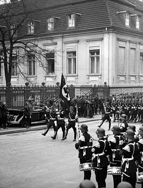 Parade der SS Leibstandarte Adolf Hitler, 1937