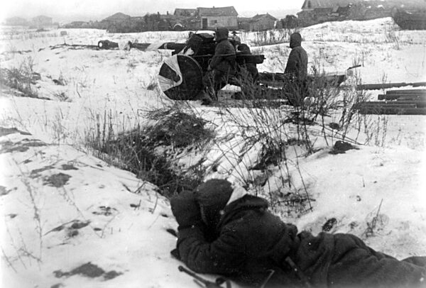 Panzerjäger in Stellung, 1942