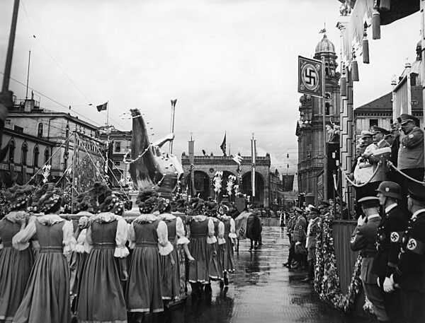 Festzug zum Tag der deutschen Kunst in München, 1939