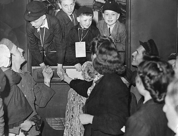 Verabschiedung von Landverschickten in Berlin, 1943