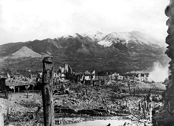 Ruinen der Stadt Cassino, 1944