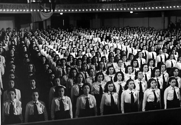 Kundgebung der HJ in Rom, 1941