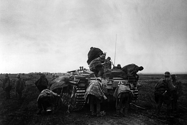 German assault gun at the southern sector of the Eastern Front, May 1942