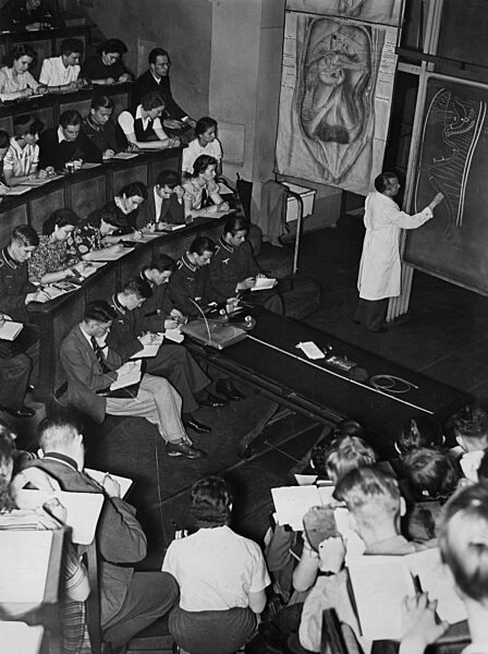 Lecture at the Institute of Anatomy, 1941