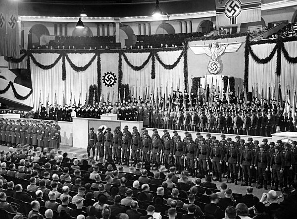 DAF event at the Berlin Sports Palace, 1939