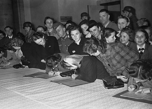 Signing the congratulatory lists for Hitler's birthday in the Reich Chancellery, 1941