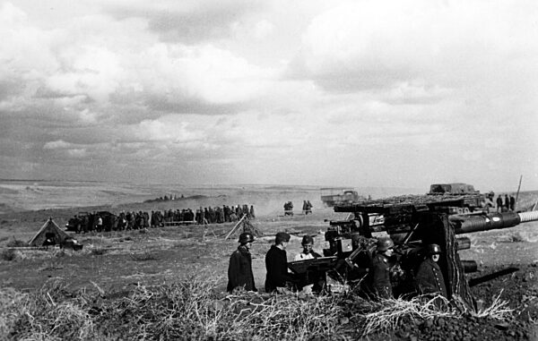 German Flak in the north of Stalingrad, 1942