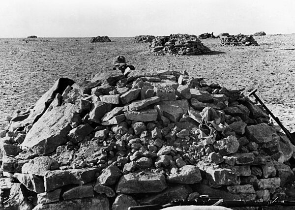 Military action on the egytian border, battle of El Alamein, 1942 